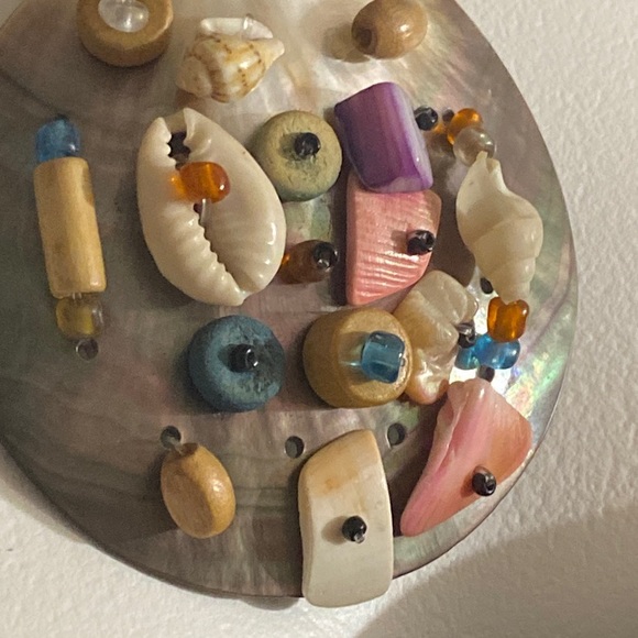🏖 HP 🏖 Beach Jewelry! Hand Stitched Beads & Shell Pendant - Picture 9 of 10
